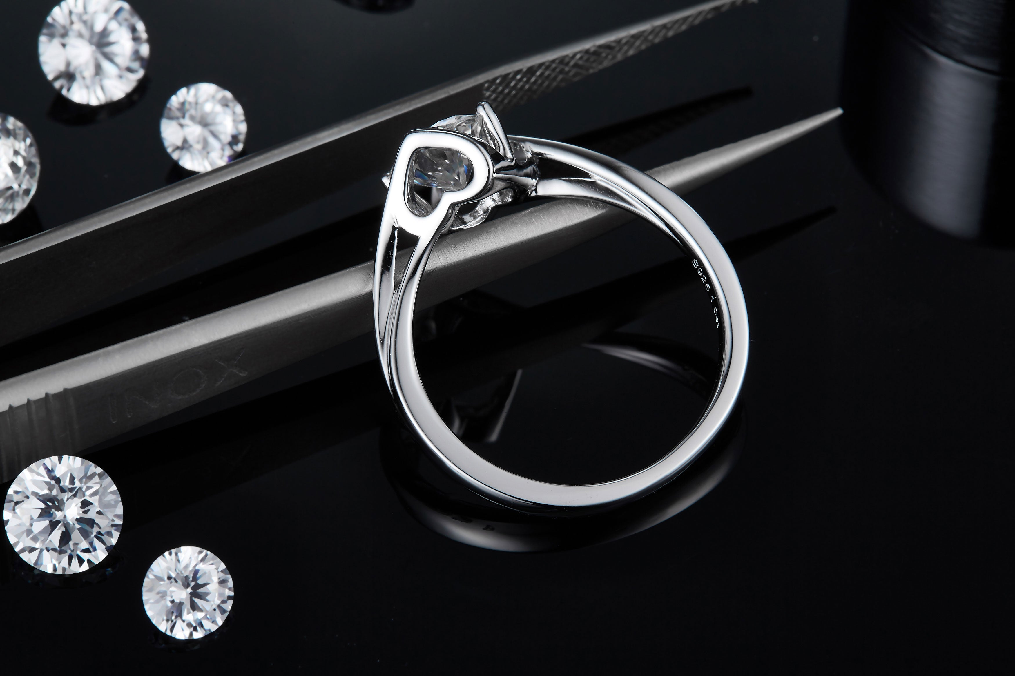 Angel's Heart - Set With 1-carat Top-quality Moissanite S925 Silver And Platinum-plated Diamond Wedding Ring. The Ring Can Be Inspected With A Diamond Pen